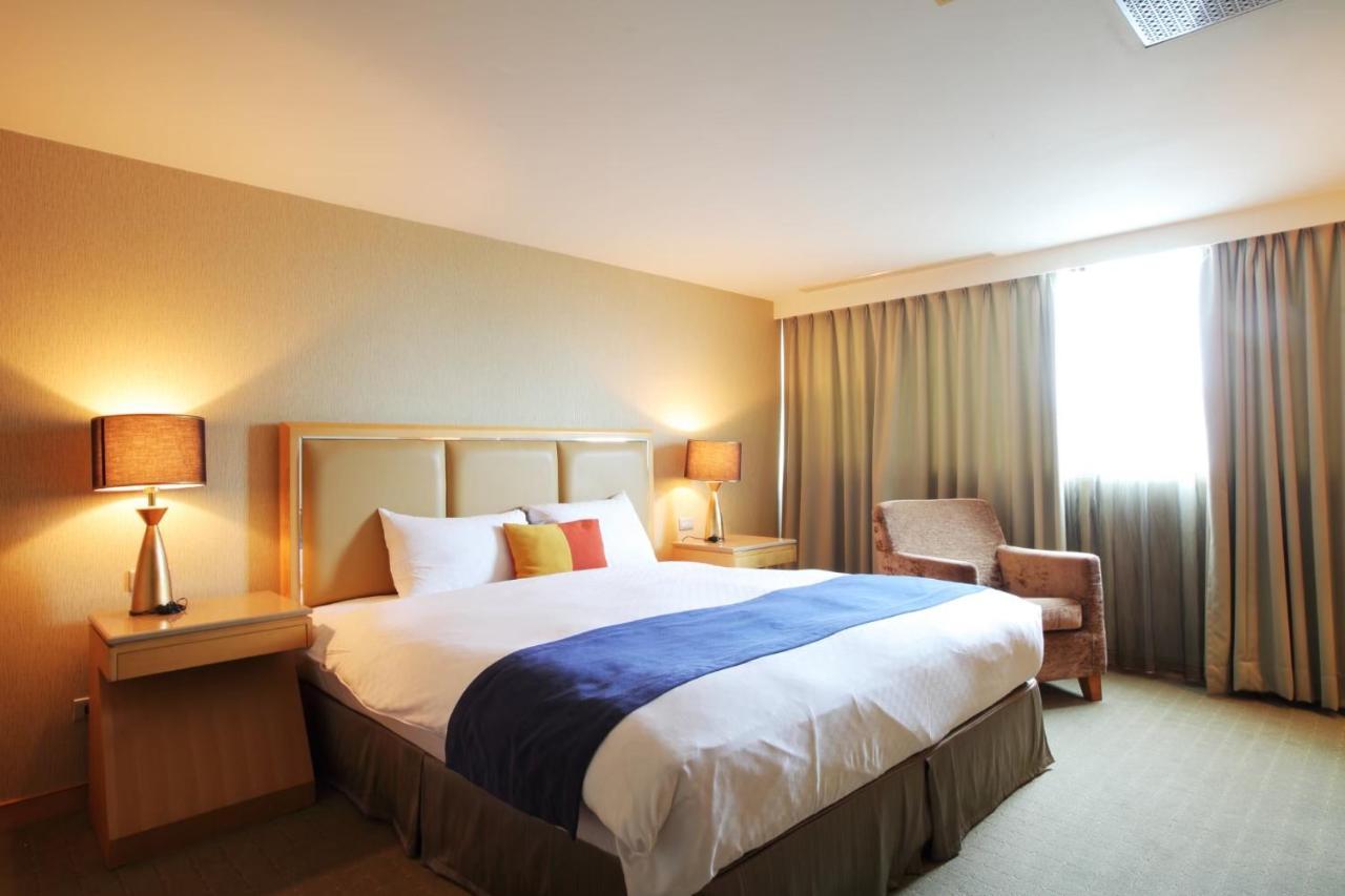 Jin Hua Hotel Luodong Exterior photo