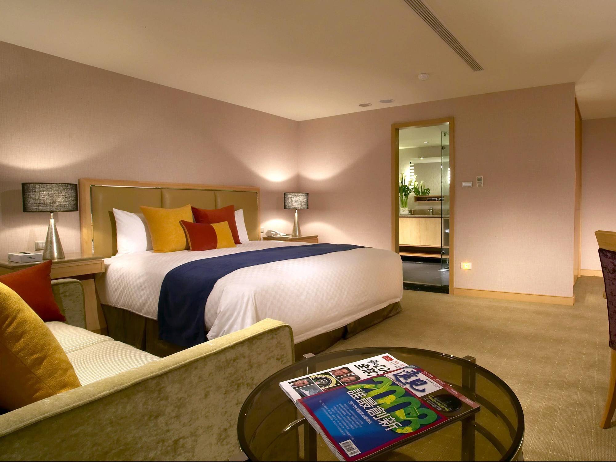 Jin Hua Hotel Luodong Exterior photo