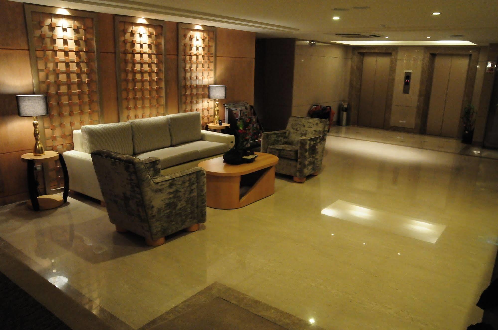 Jin Hua Hotel Luodong Exterior photo