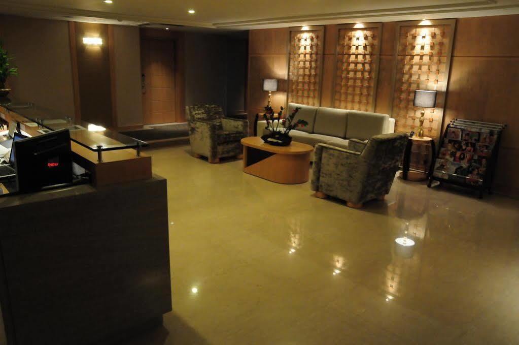 Jin Hua Hotel Luodong Exterior photo