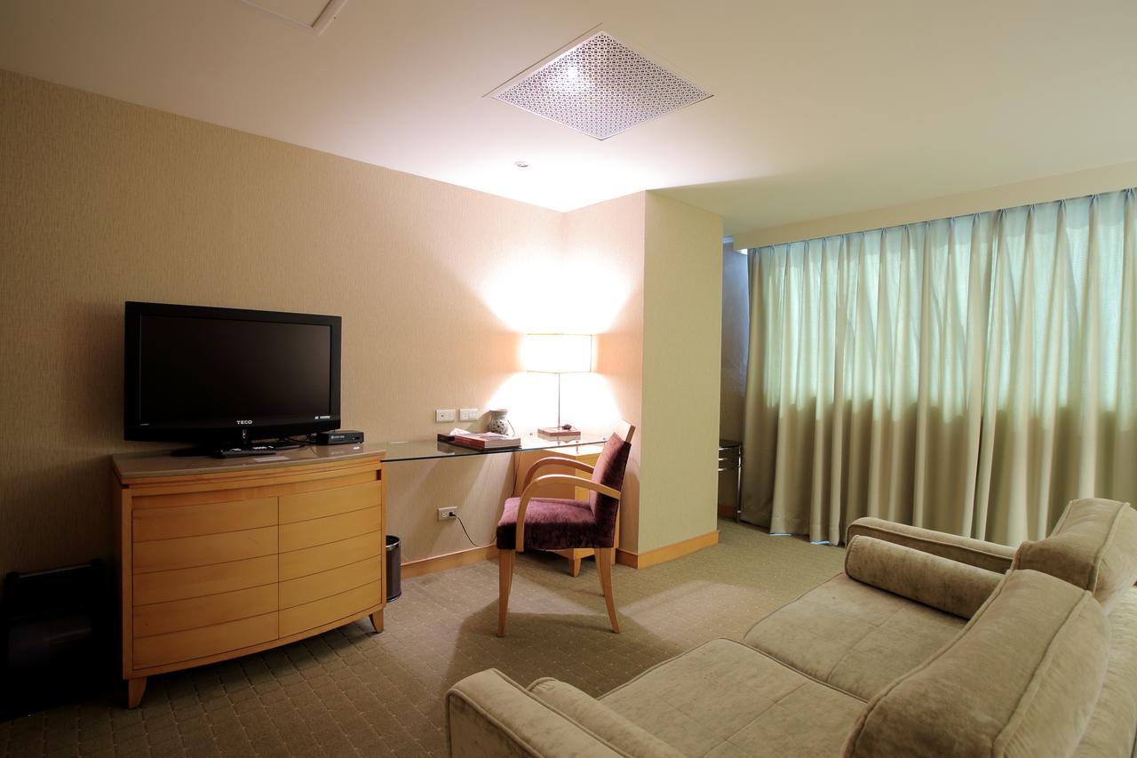 Jin Hua Hotel Luodong Exterior photo